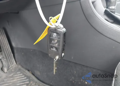 2016 Volkswagen Passat 1.8T Se из США, поврежденный, VIN 1VWBT7A35GC022308